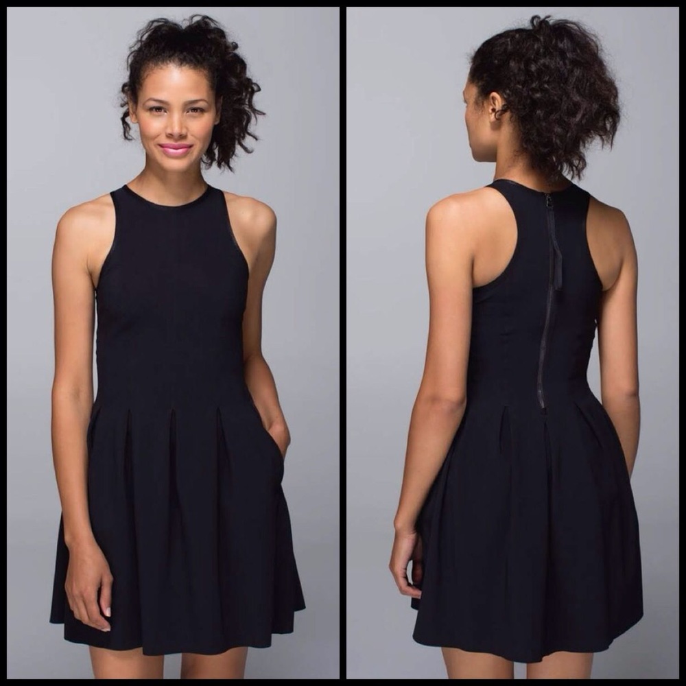 Lululemon here to there dress size 6